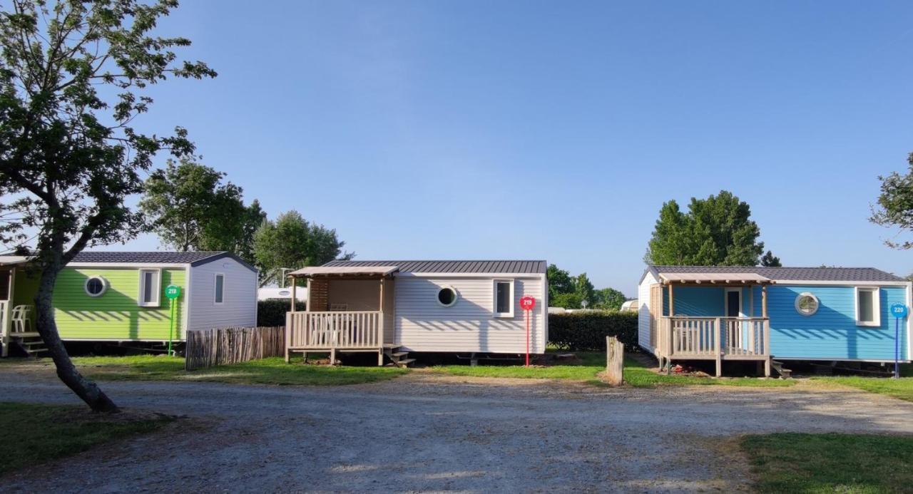 Camping Insolite Le Haut Village 圣米歇尔-谢夫谢夫 外观 照片