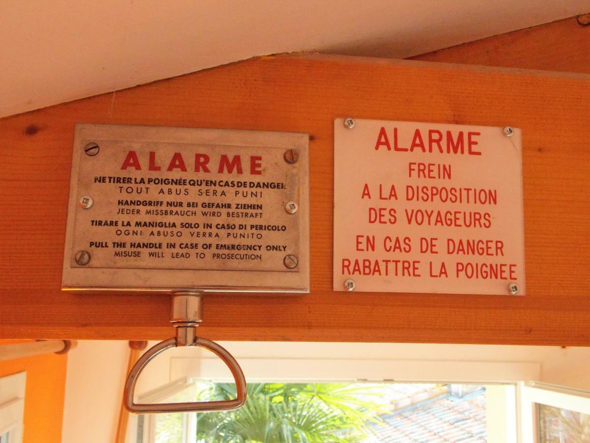 Camping Insolite Le Haut Village 圣米歇尔-谢夫谢夫 外观 照片