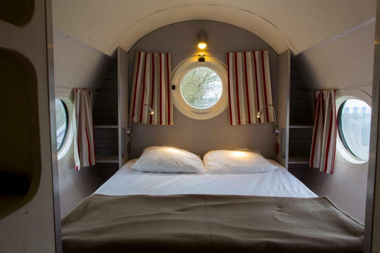 Camping Insolite Le Haut Village 圣米歇尔-谢夫谢夫 外观 照片