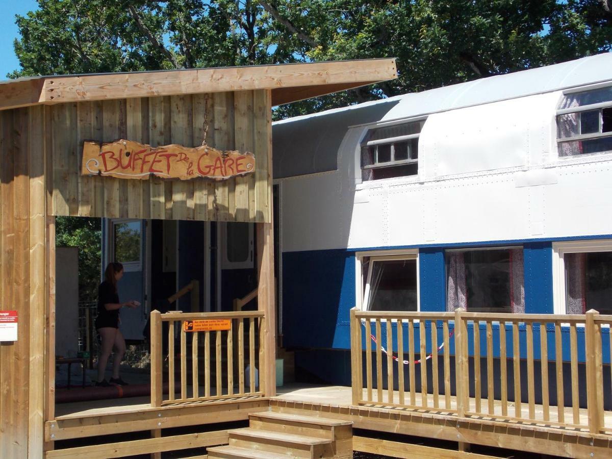 Camping Insolite Le Haut Village 圣米歇尔-谢夫谢夫 外观 照片