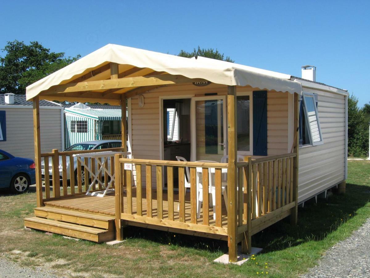 Camping Insolite Le Haut Village 圣米歇尔-谢夫谢夫 外观 照片